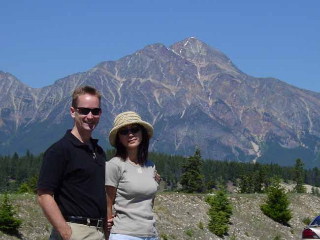 roadside-to-maligne-lake-04