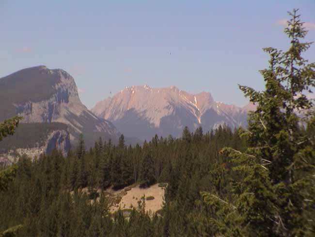 overlook-to-maligne-lake-03