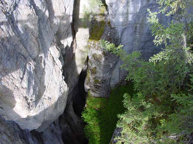 maligne-canyon-03